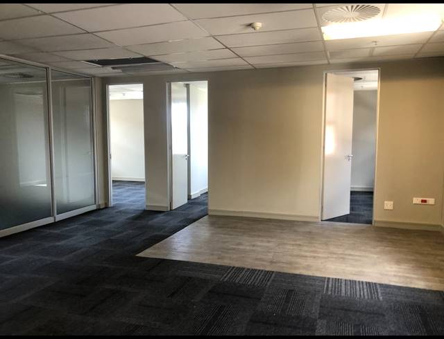 309M² OFFICE TO LET IN WAVERLEY